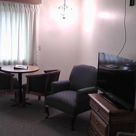 Motel 95 & Campground Hixton ภายนอก รูปภาพ