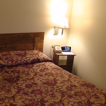 Motel 95 & Campground Hixton ภายนอก รูปภาพ
