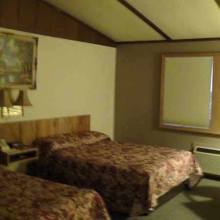 Motel 95 & Campground Hixton ภายนอก รูปภาพ