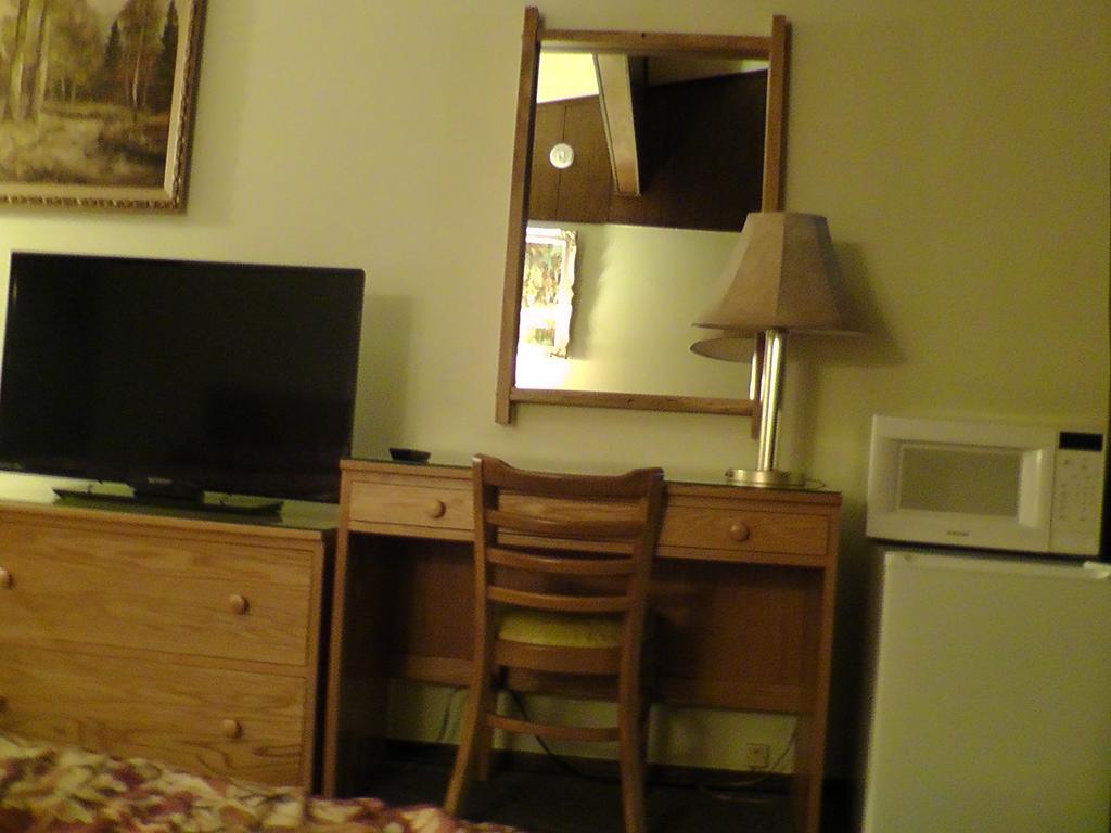 Motel 95 & Campground Hixton ภายนอก รูปภาพ